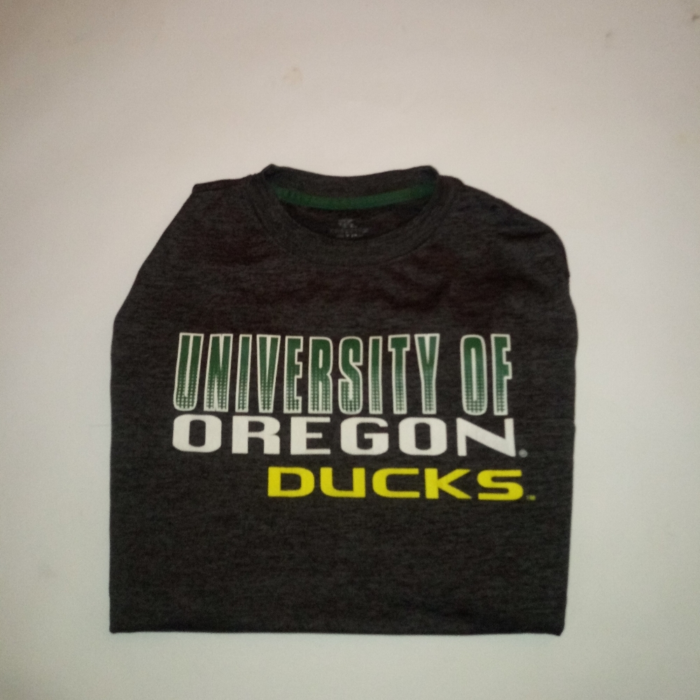 University of Oregon tee